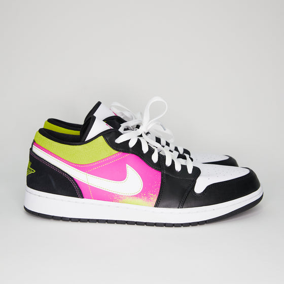 Air Jordan 1 Low - Black Active Fuchsia Cyber